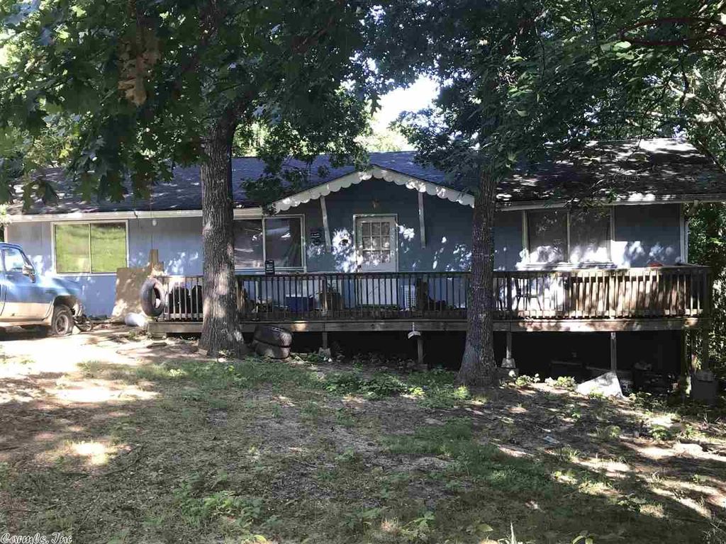 2 Warpath Dr, Cherokee Village, AR 72529