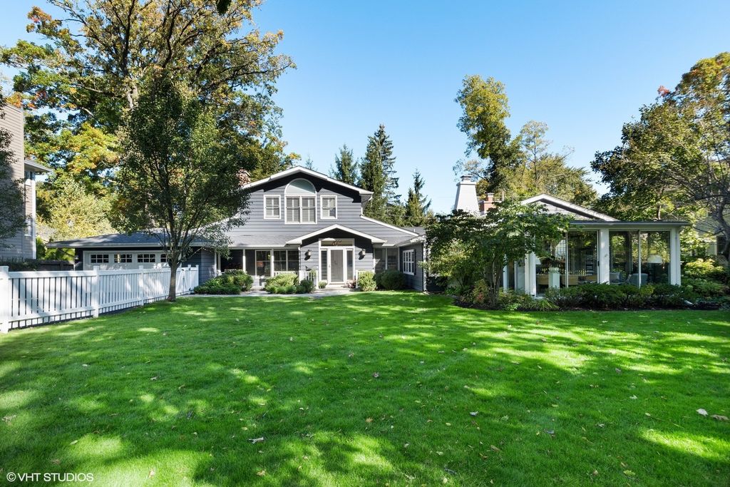 400 E North Ave, Lake Bluff, IL 4 Bed, 4 Bath SingleFamily Home 32