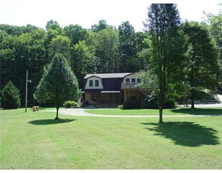 345 Duck Hollow Rd, Uniontown, PA 15401