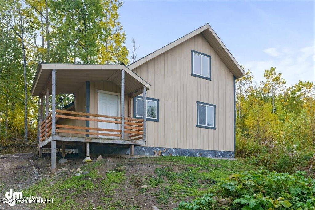 9551 N Buffalo Mine Rd, Palmer, AK 99645