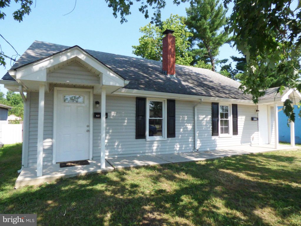 152 N Broad St #154, Penns Grove, NJ 08069