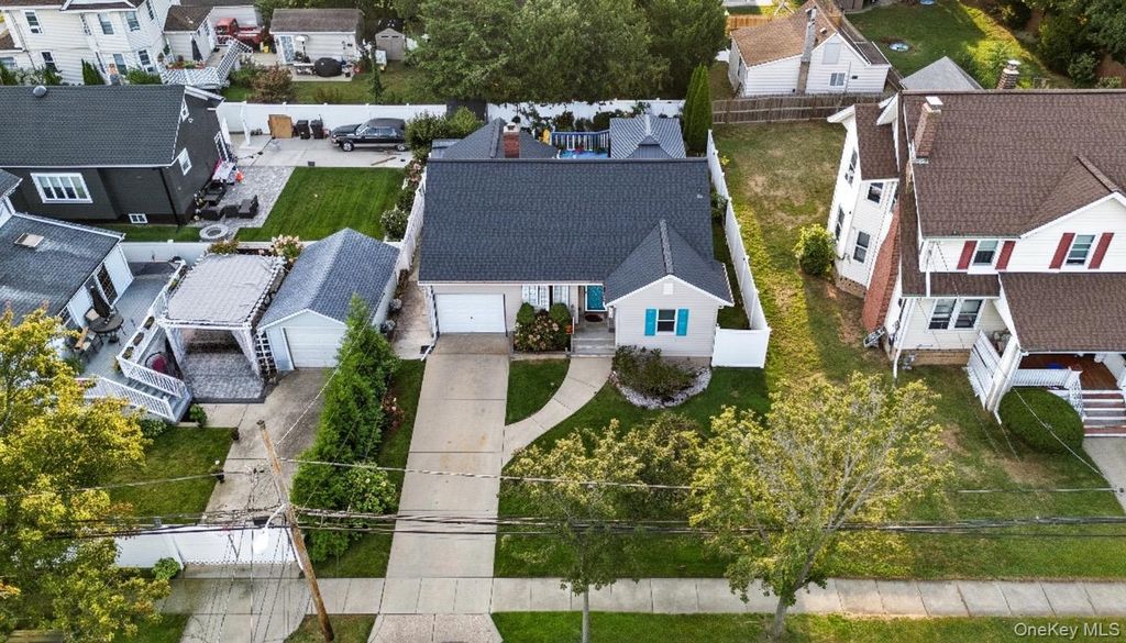 18 halsey Street, Freeport, NY 11520 MLS# 907861 Trulia