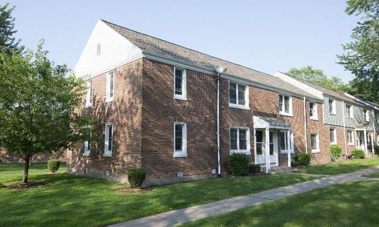 65 Waring Rd, Rochester, NY 14609