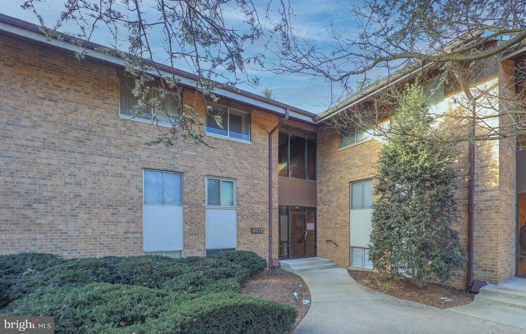 18612 Walkers Choice Rd #1, Montgomery Village, MD 20886