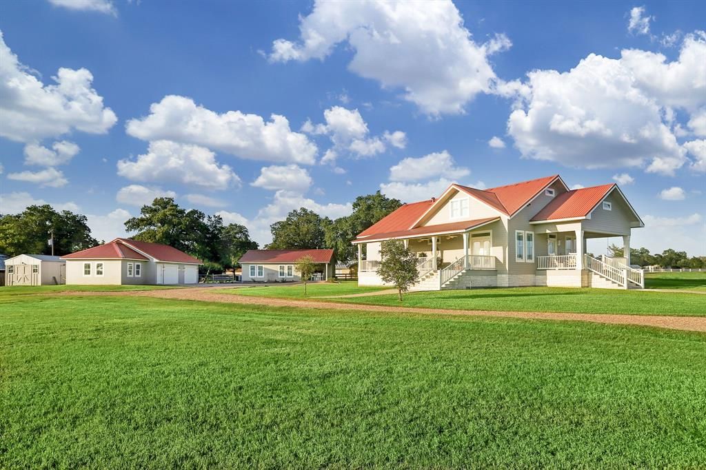 3789 Noak Rd, Round Top, TX 78954