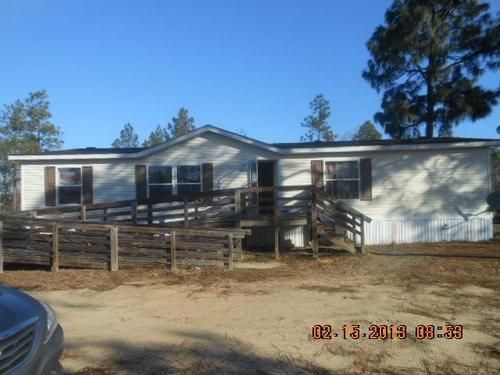 344 Baker Ln, Raeford, NC 28376