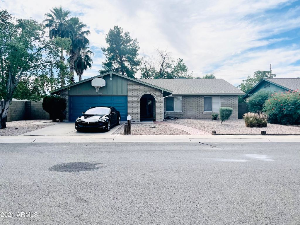 2671 W Bentrup St, Chandler, AZ 85224