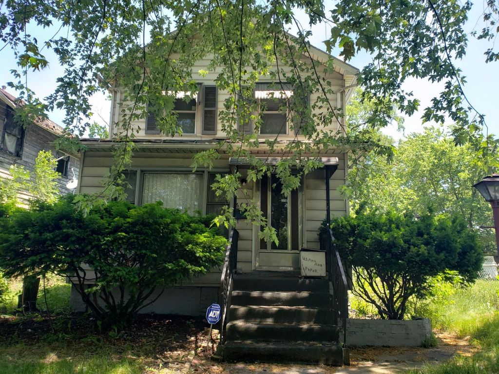 663 Kentucky St, Gary, IN 46402