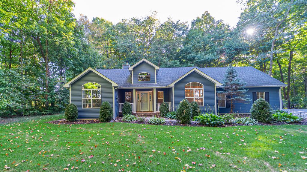 673 N  500 E, La Porte, IN 46350