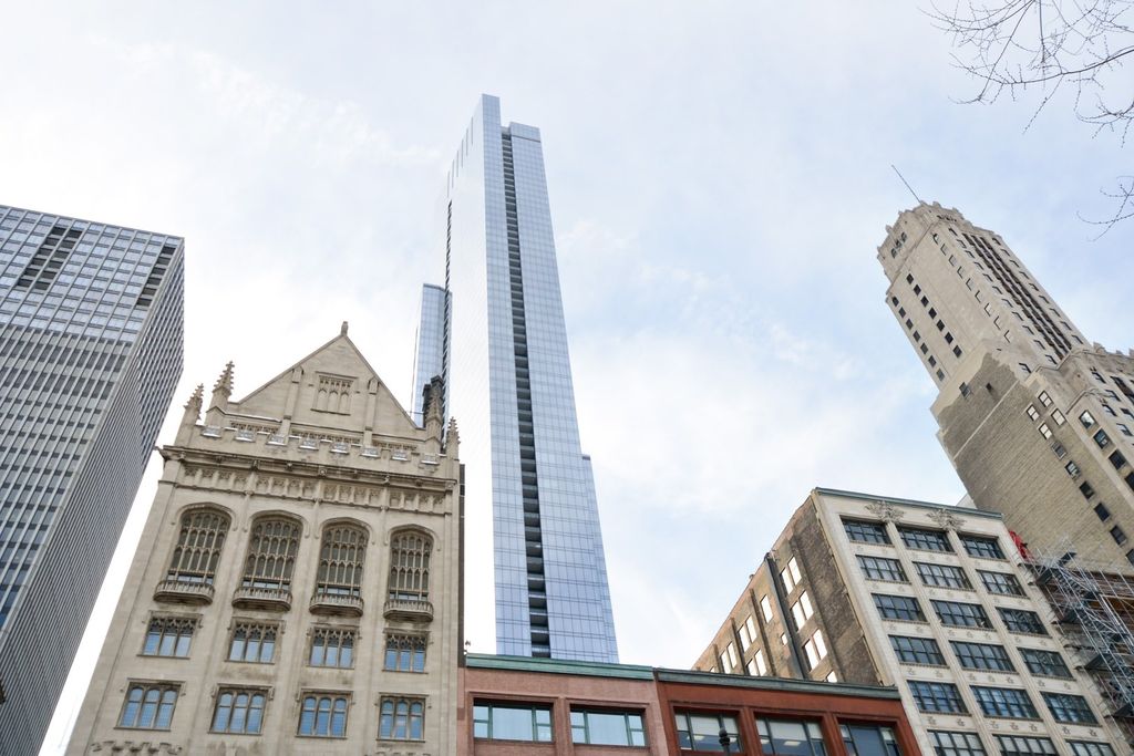 60 E Monroe St #2504, Chicago, IL 60603