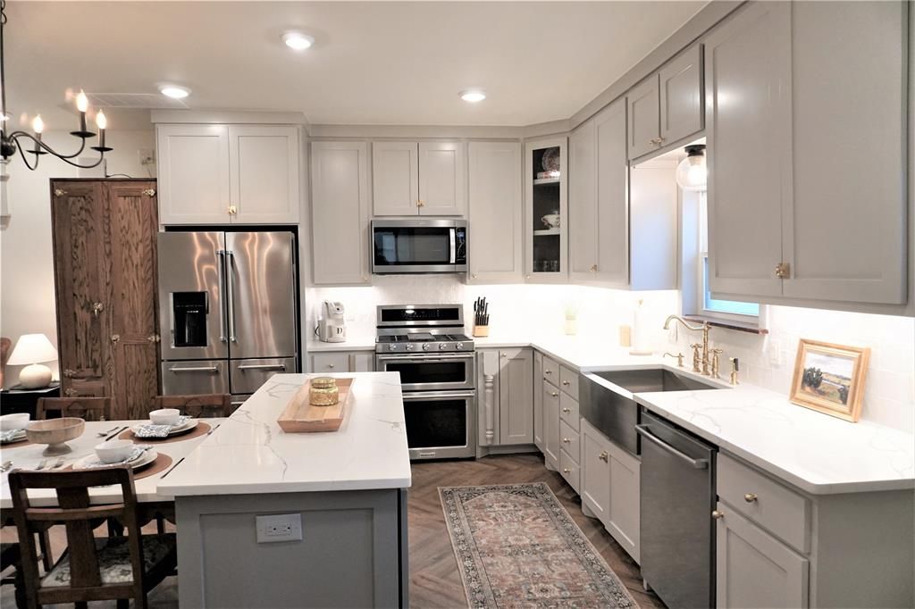 1614 Hubert St, Dallas, TX 75206