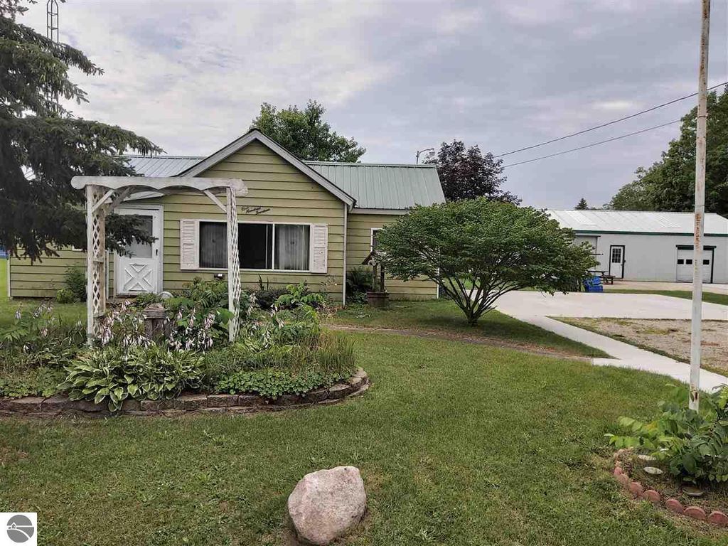 114 E State St, Whittemore, MI 48770 Trulia