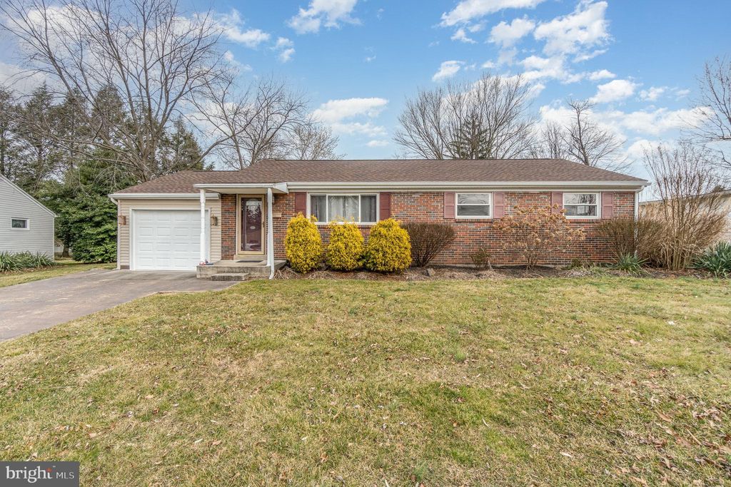 17 Neponsit Ln, Camp Hill, PA 17011 Trulia