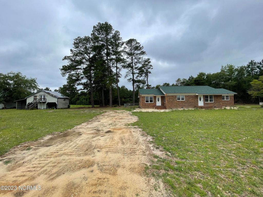 400 Mill Creek Church Road, Roseboro, NC 28382 Trulia