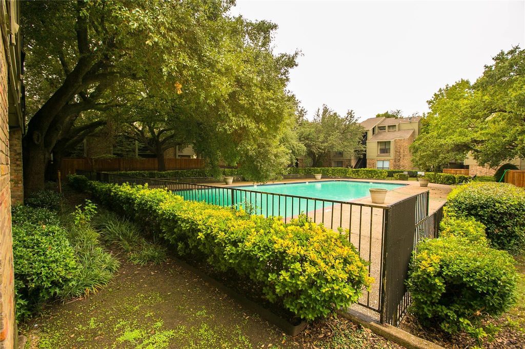5840 Spring Valley Rd #909, Dallas, TX 75254