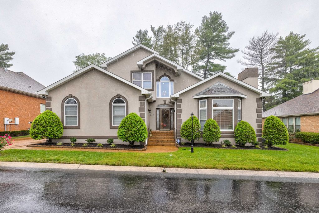 214 Lexington Way, Hermitage, TN 37076