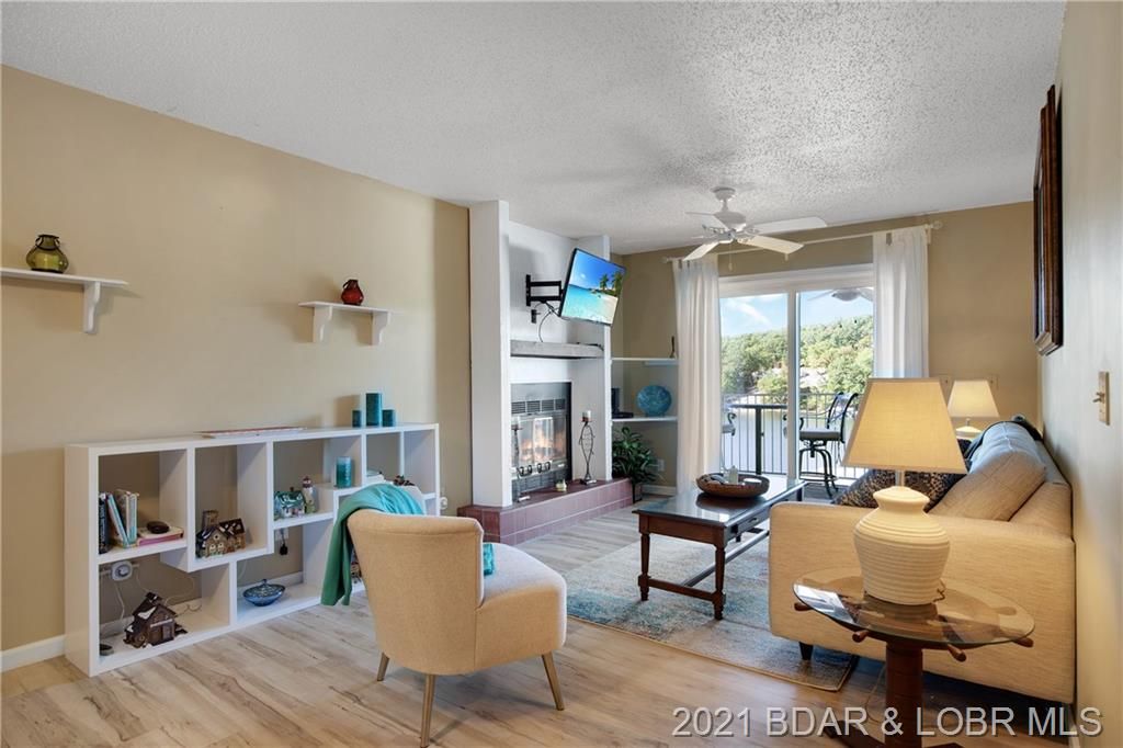 10 Wheel House Ct #B-1, Lake Ozark, MO 65049