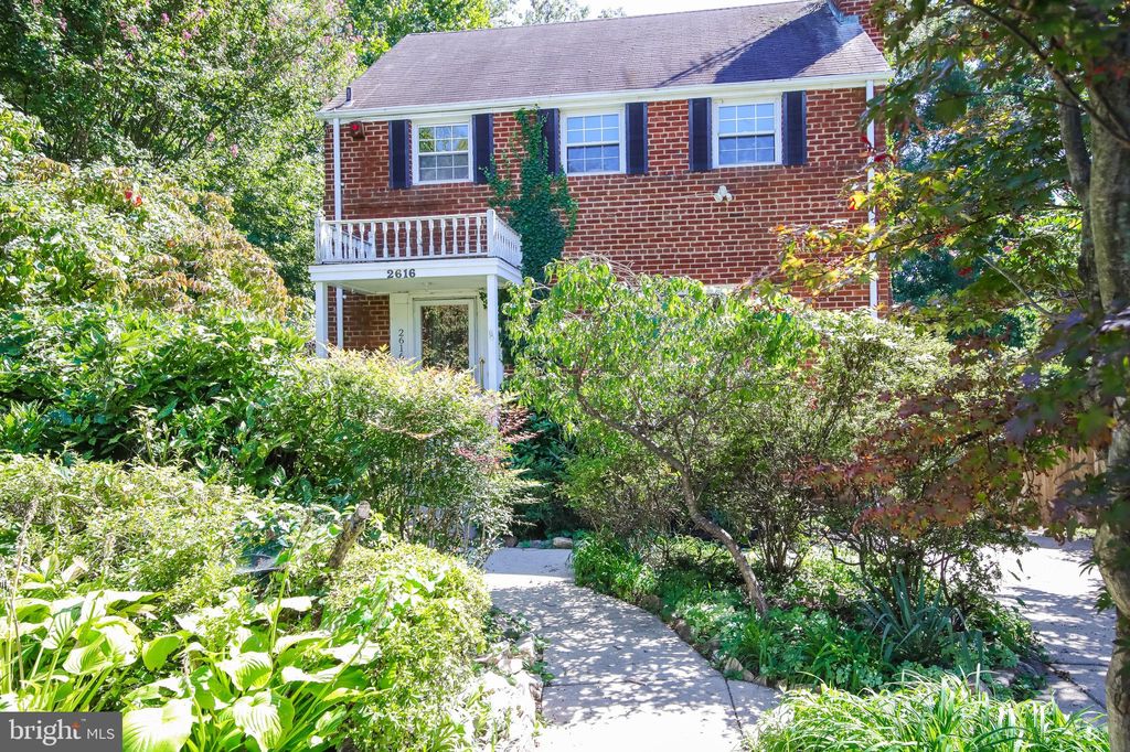 2616 Spencer Rd, Chevy Chase, MD 20815