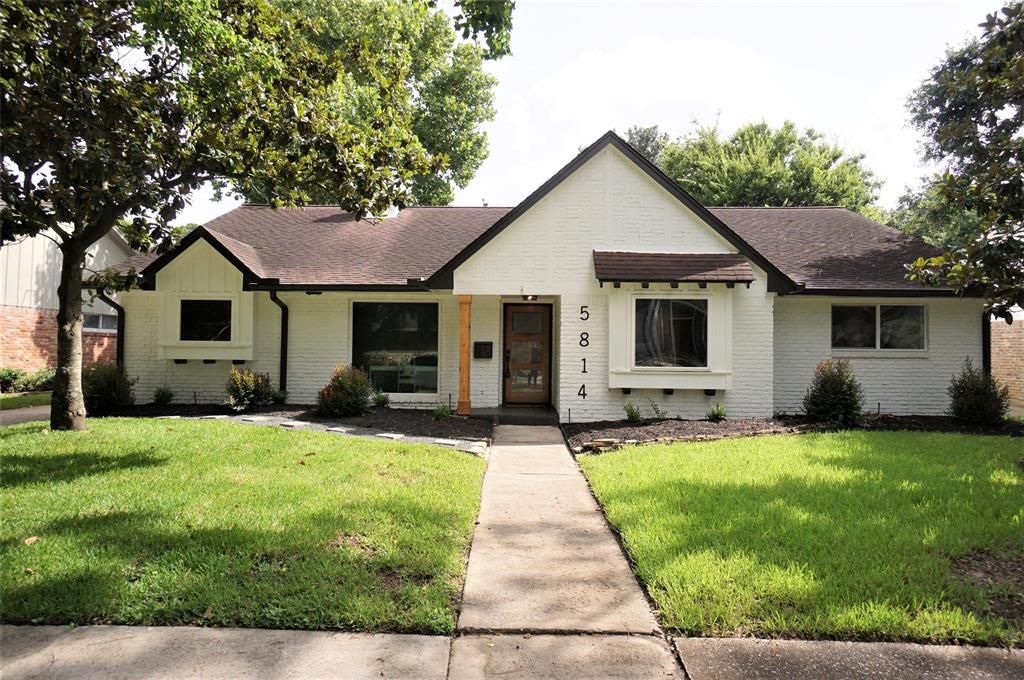 5814 Braesheather Dr, Houston, TX 77096
