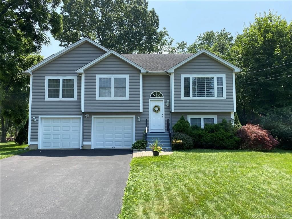 150 Grove St, East Berlin, CT 06023