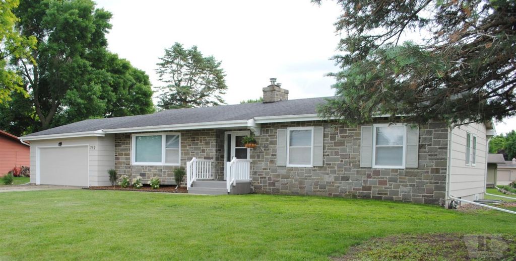 712 White Post Dr, ster City, IA 50595 Trulia