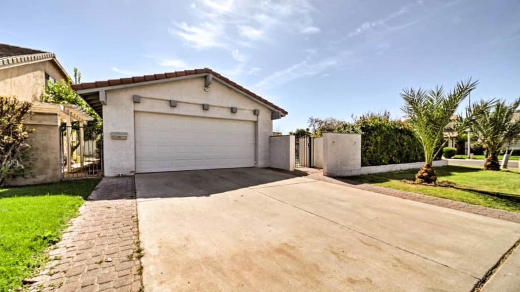 5317 S Marine Dr, Tempe, AZ 85283