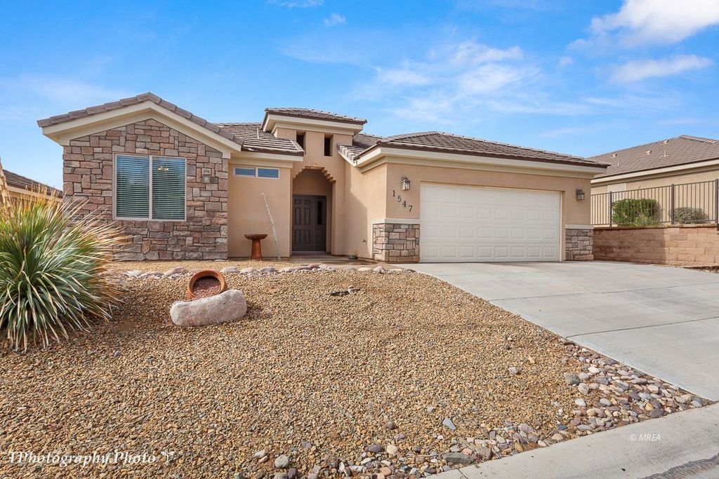 1547 Saddle Way, Mesquite, NV 89027