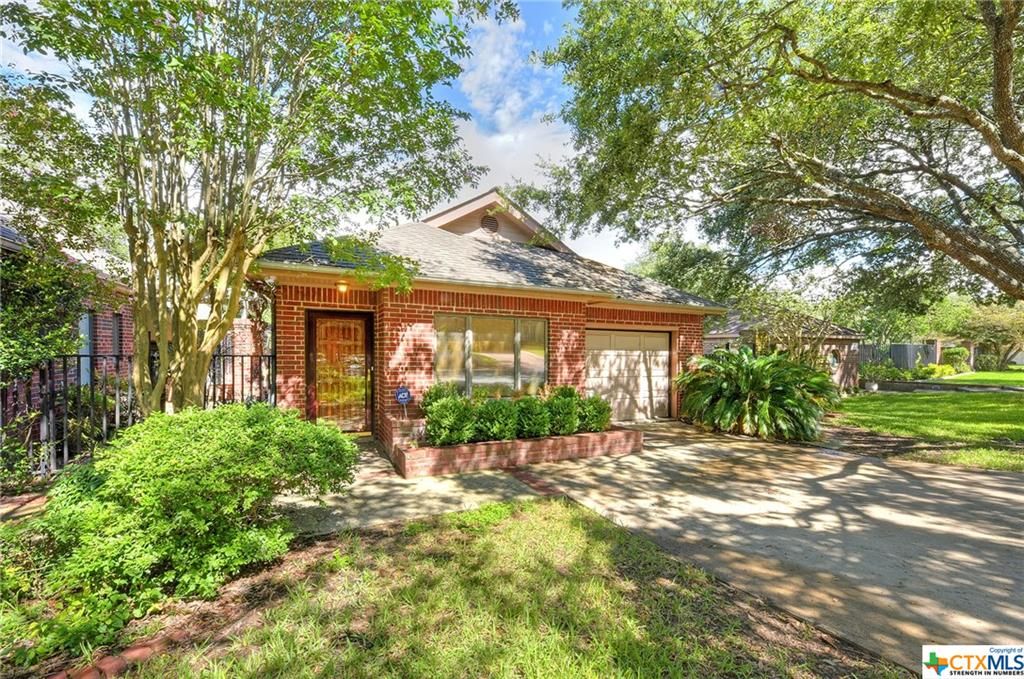 1316 Patio Dr, New Braunfels, TX 2 Bed, 2 Bath SingleFamily Home