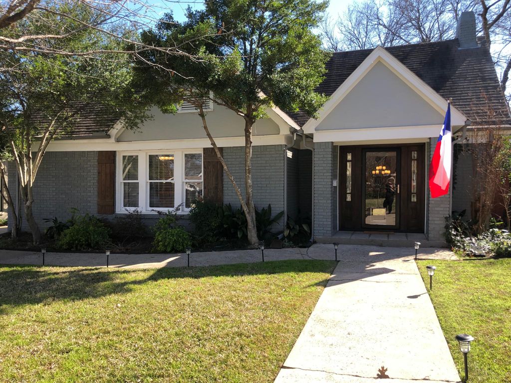 834 Thomasson Dr #A, Dallas, TX 75208