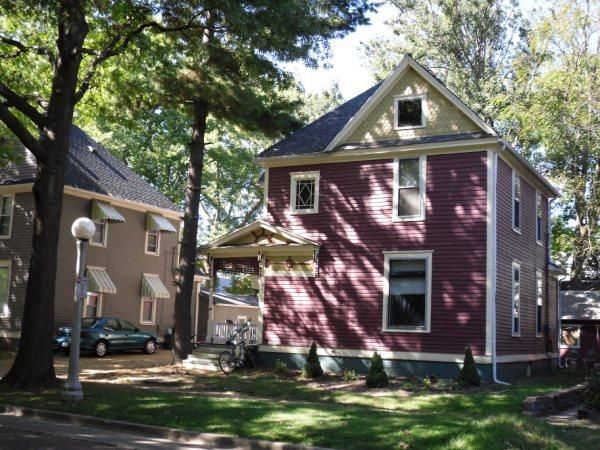 512 W High St, Urbana, IL 61801