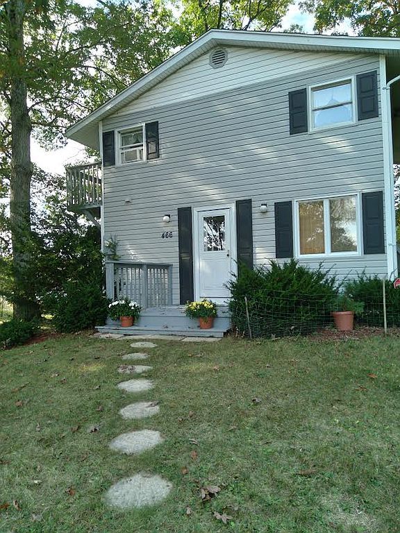 466 Swains Lake Dr, Concord, MI 49237