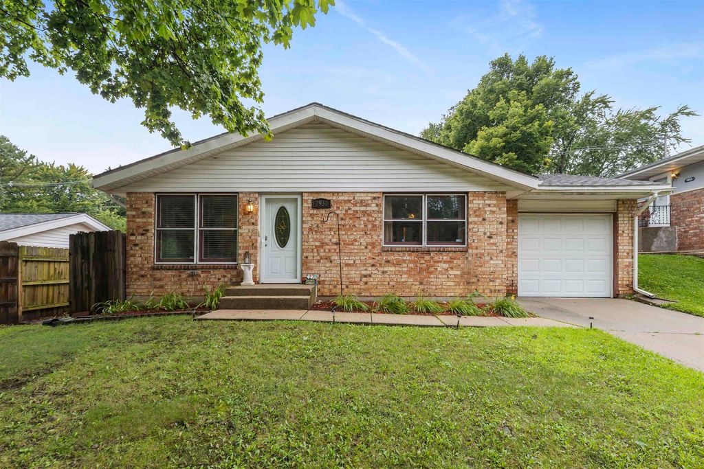 2930 La Salle Ave, Rockford, IL 61114 Trulia