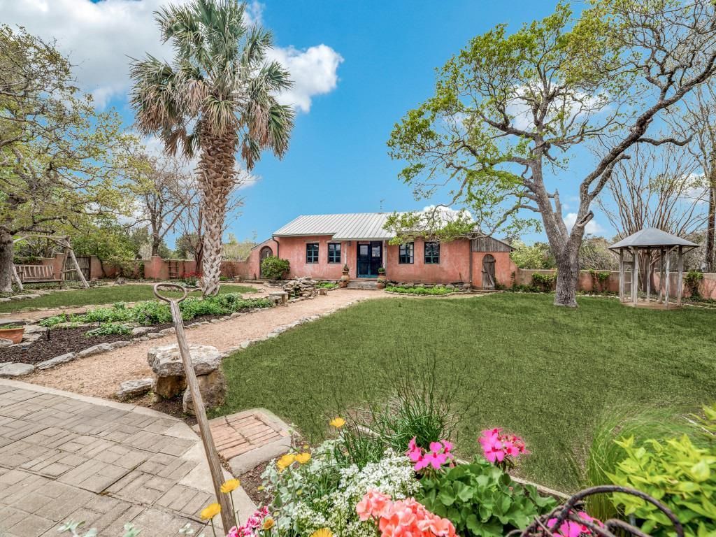 1421 Paradise Ranch Rd, Fredericksburg, TX 78624 SingleFamily Home for
