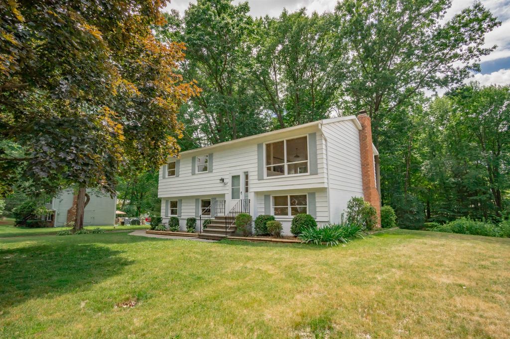 4 Moe Rd, Clifton Park, NY 12065 Trulia