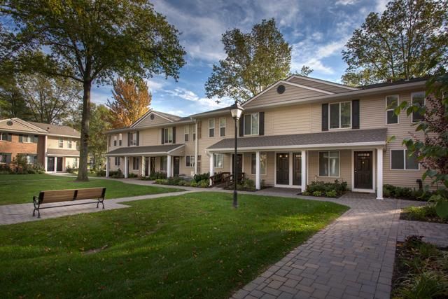 Fairfield Courtyard At Coram Apartments Coram Ny Trulia