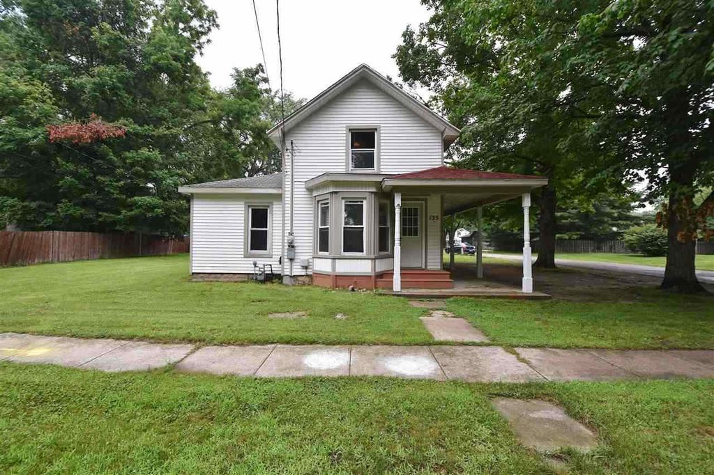 135 Oak St, Morenci, MI 49256