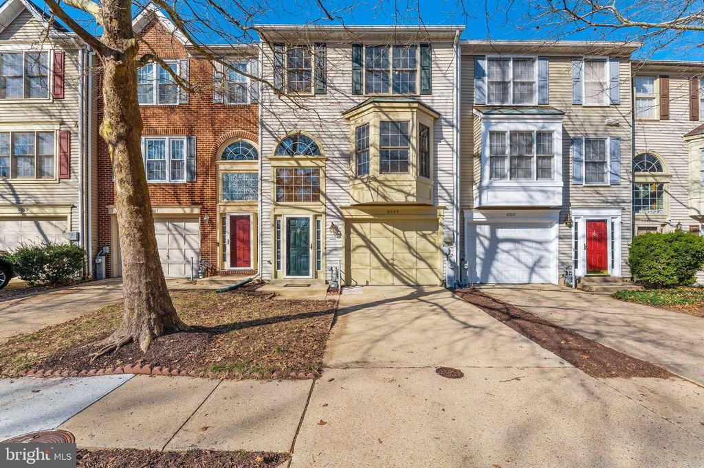8555 Woodland Manor Dr, Laurel, MD 20724