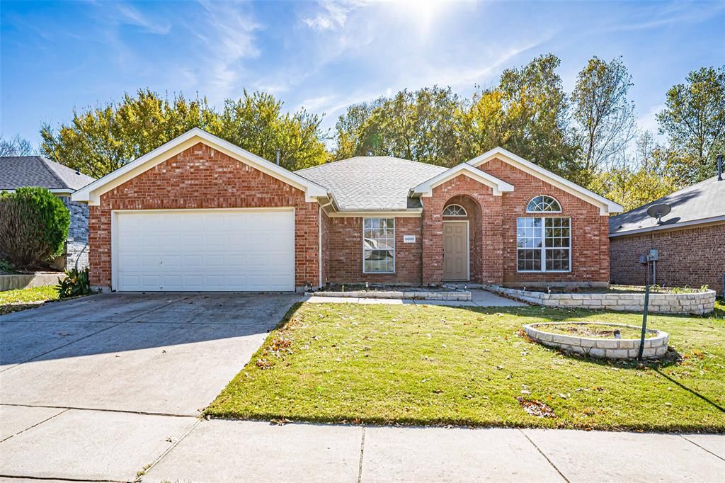 5000 Saddlehorn Dr, Arlington, TX 76017