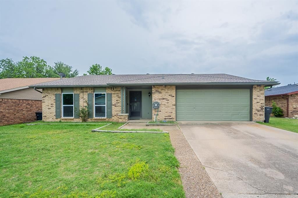 4316 Campion Ln, Fort Worth, TX 76137