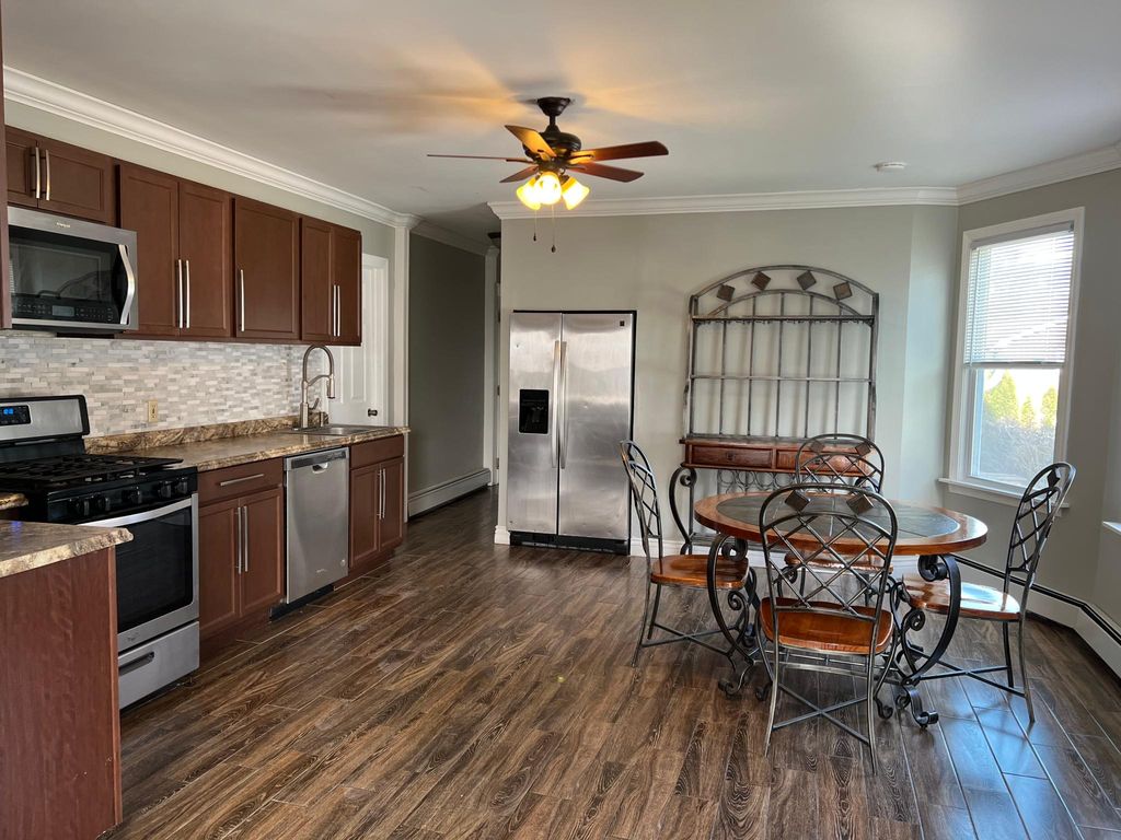 75 Hayes St #2, New Britain, CT 06053