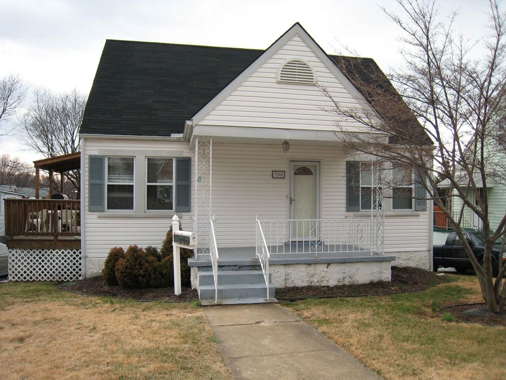 300 Dale Ave, Baltimore, MD 21206
