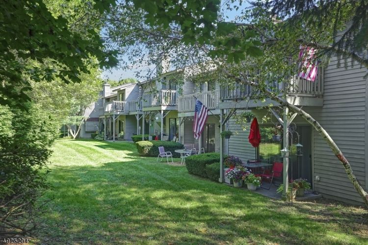 1403 Spruce Hills Dr, Glen Gardner, NJ 08826 1 Bed, 1 Bath Condo