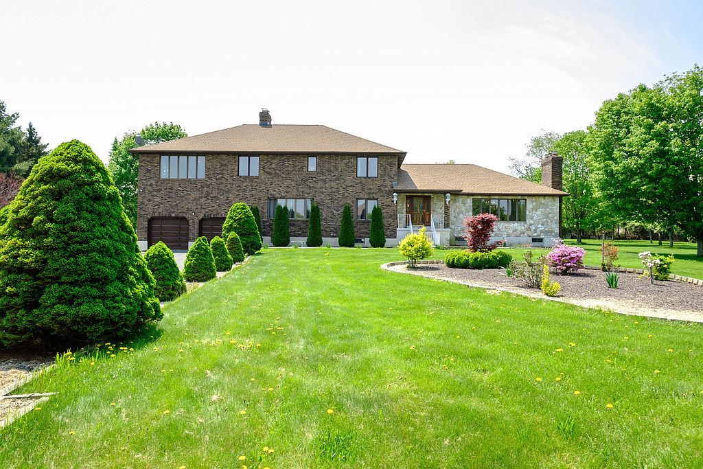 24 Northgate Rd, Watertown, CT 06795 4 Bed, 3 Bath SingleFamily Home