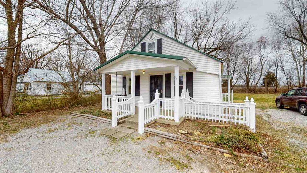 216 W Main St, Clarkson, KY 42726 2 Bed, 1 Bath SingleFamily Home