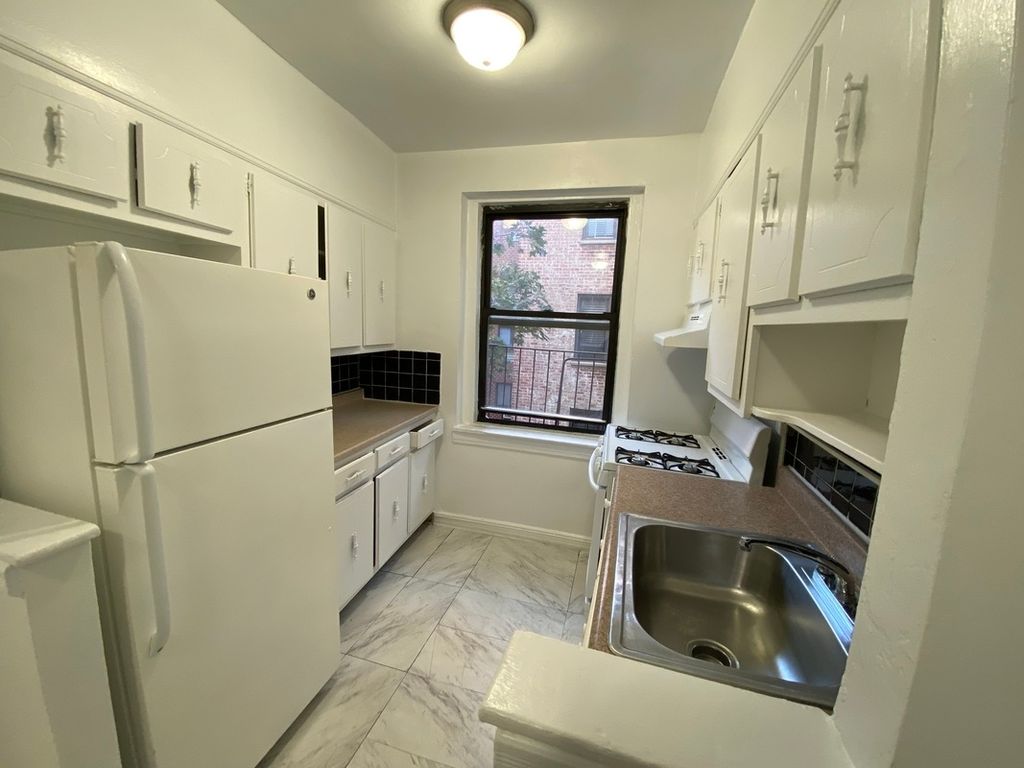 8505 Elmhurst Ave D4, Elmhurst, NY 11373 Trulia