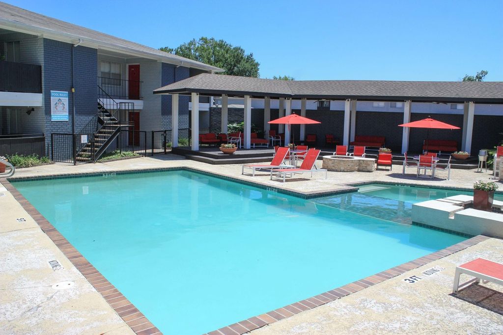 9999 Kempwood Dr, Houston, TX 77080