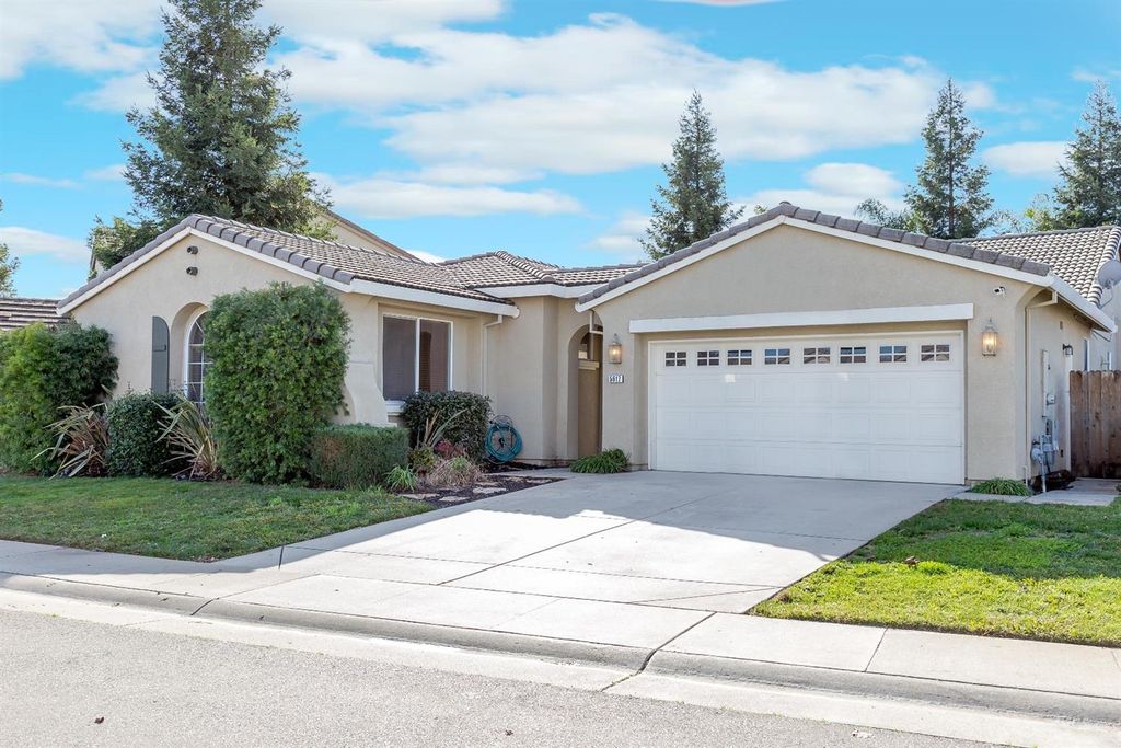 5686 lilyview way 5686 lilyview way