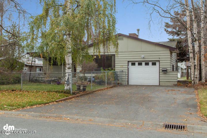 106 Stewart St, Anchorage, AK 99508