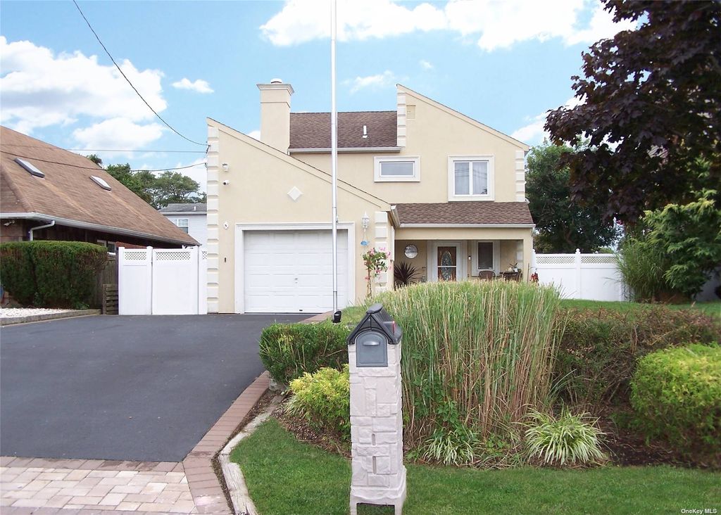 80 Trafalgar Drive, Shirley, NY 11967 Trulia