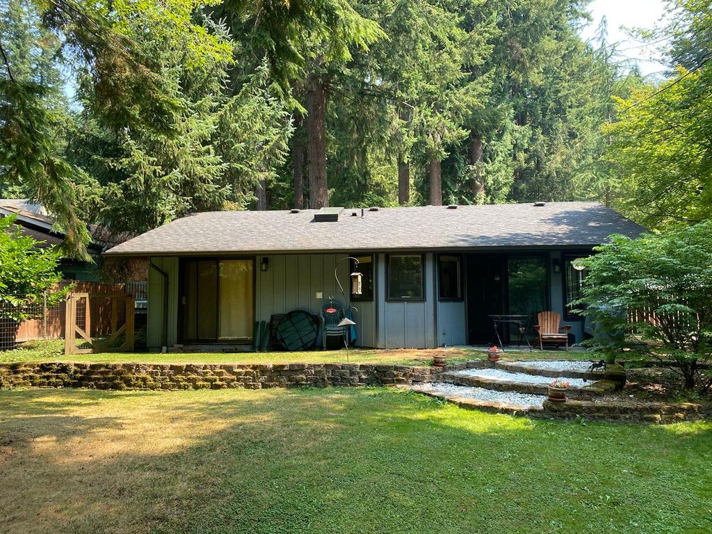 52 Honeycomb Ln, Bellingham, WA 98229